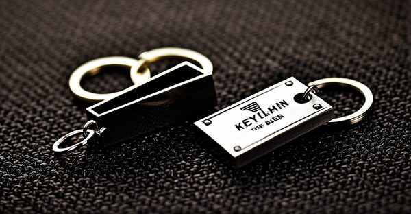 Porte-clés pour homme : l'accessoire stylé et pratique à adopter